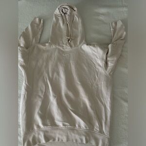 cream nike sweatshirt